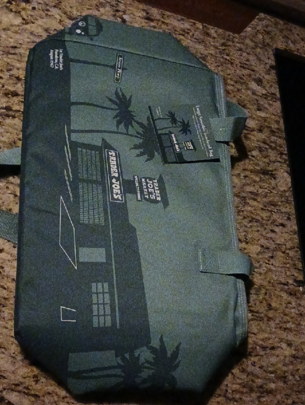 Trader Joe's 2026 Spring Green Reusable Insulated Bag 8 Gallons